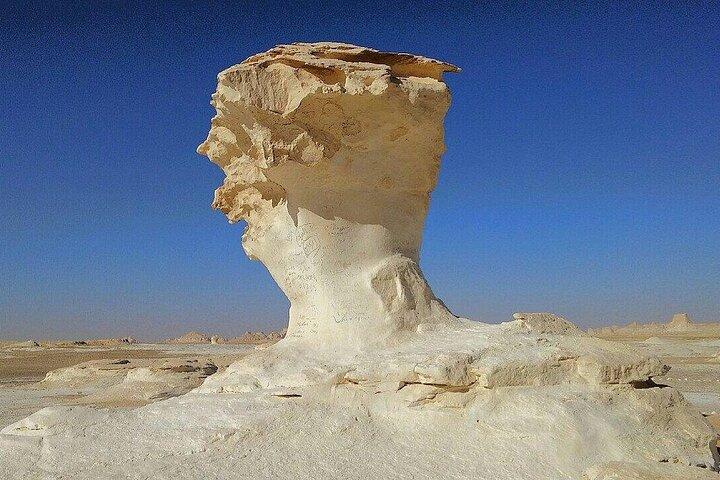 2 Days Private Tour in the White Desert of Egypt from Cairo