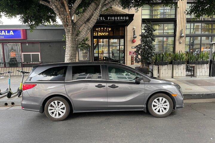 LAX Airport Private Transfer to Hotels, Disneyland & Cruise Ports