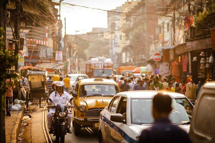 Bengali Nights Kolkata Food Tour with 13+ Tastings