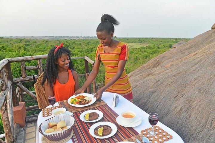 13 Days Wildlife Adventure Trip To The Pearl Of Africa