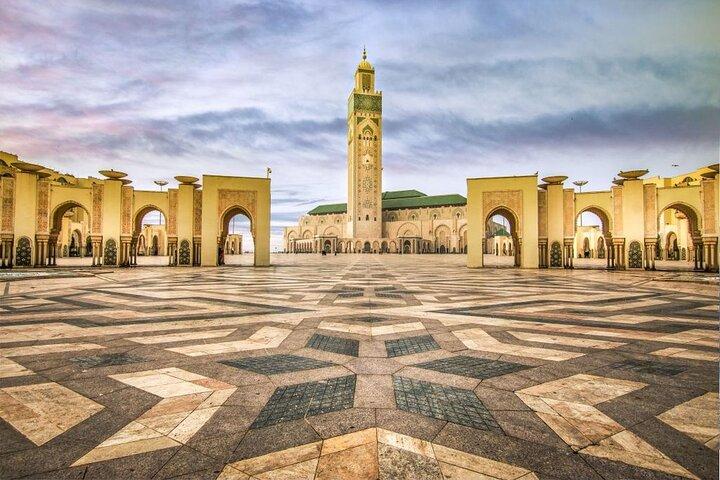Private Transfer from Fes to Casablanca Airport or accommodation