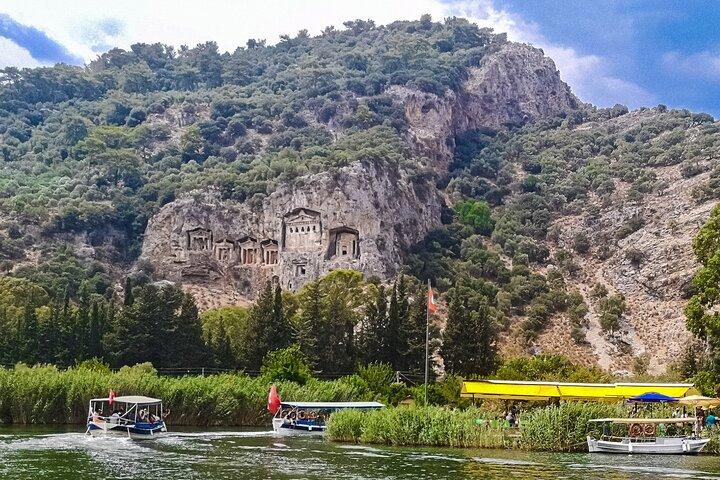 Dalyan Bus Trip to Caunos, Turtle Beach and Sultaniye Mud Bath from Marmaris
