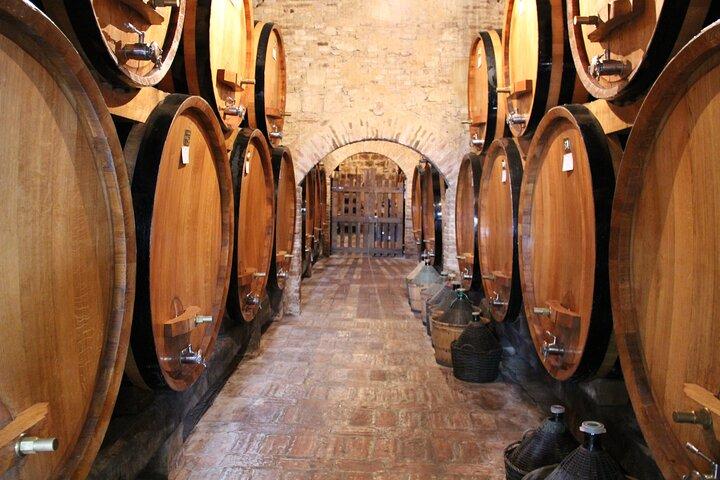 Siena to Rome: Orvieto and Montepulciano Transfer Tour