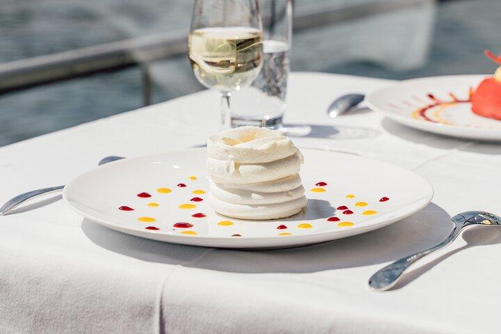 Bateaux Mouches® Christmas Special Lunch Cruise in Paris