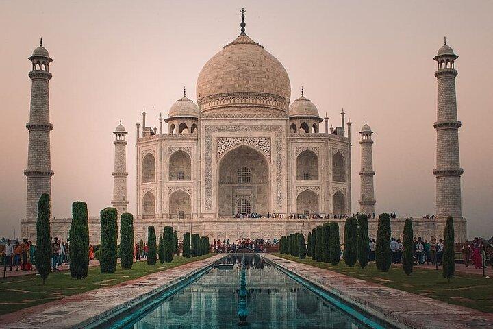 From Goa: Private Taj Mahal Tour By Flight (Ending in Delhi)