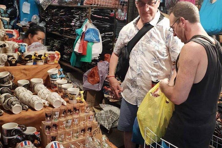 Private Exclusive Guided Chatuchak Weekend Market Shopping Tour