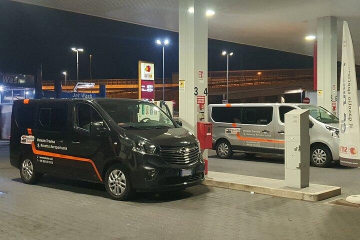 Berlin Airport (BER) to Berlin - Round-Trip Private Transfer