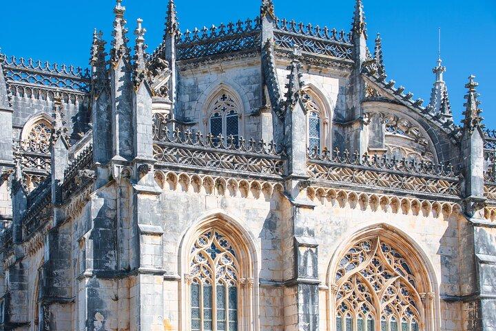 Tour Lisbon to Fátima, Batalha, Nazaré, Óbidos (Private, max 8)