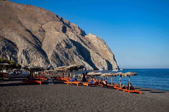 Private Transfer to/from Perissa and Perivolos Beach in Santorini