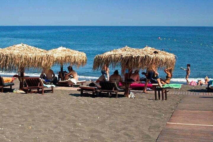 Private Transfer to/from Perissa and Perivolos Beach in Santorini