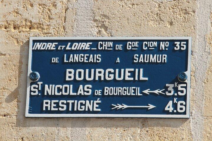 Loire Valley Wine Tour in Chinon & Bourgueil