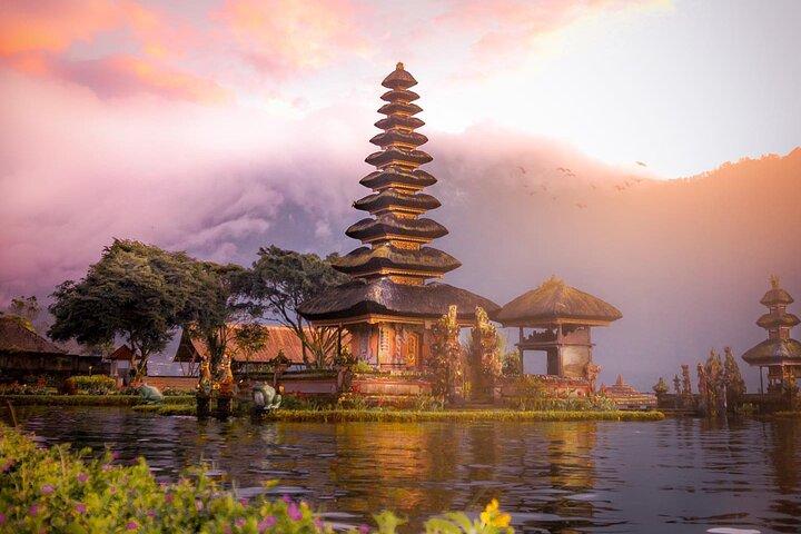 Ultimate North Bali Tour – Tanah Lot, Ulun Danu & Rice Terraces