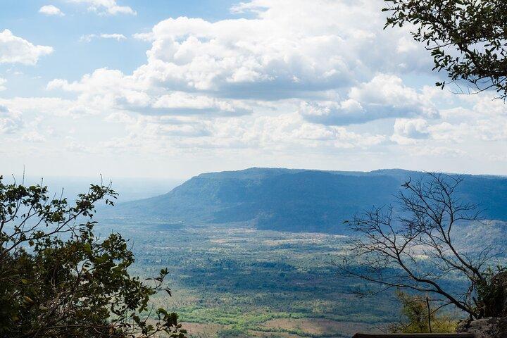 Full-Day Private Guided Tour from Siem Reap to Preah Vihear Temple