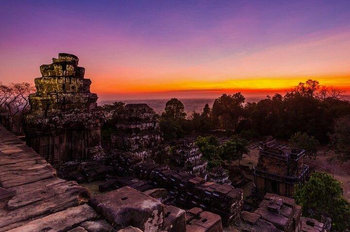 Best Temples Day Tour in Siem Reap with Sunset