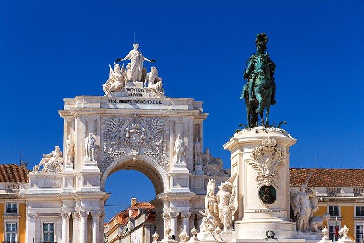 Medieval Lisbon Private Guided Tour for Kids and Families