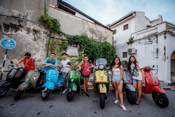 Vintage Vespas Foodie Tour at Kuala Lumpur