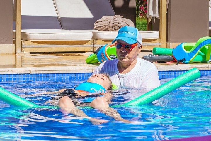 1-Hour of osteopathy in the swimming pool in Marrakech.