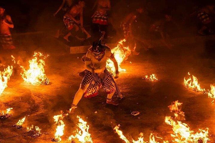 Kecak Fire Dance and Uluwatu Temple with Private Car Service