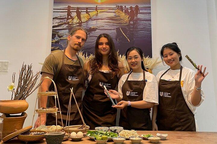 Market Tour & Cooking class in Ha Noi City