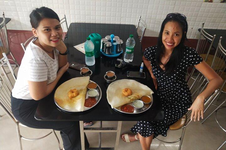 Enjoy the best Food tour in kochi with a local !