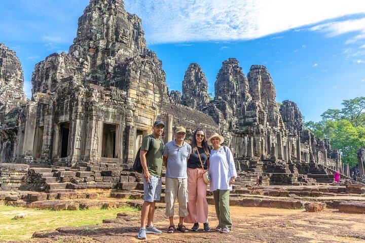 Angkor Sunrise Jeep Tour / SUV Car Available