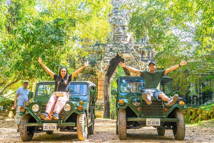 Angkor Sunrise Jeep Tour / SUV Car Available