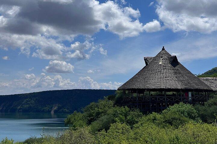 5-Hour Private Guided Tour in Lake Chala with Lunch