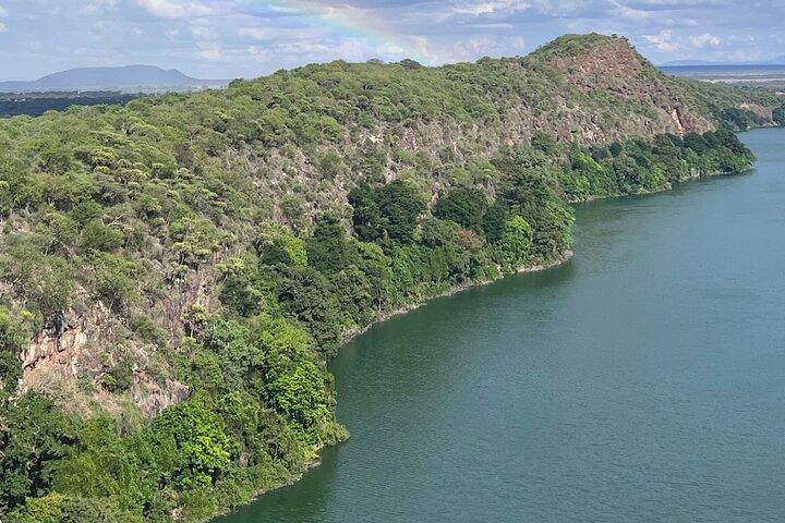 5-Hour Private Guided Tour in Lake Chala with Lunch