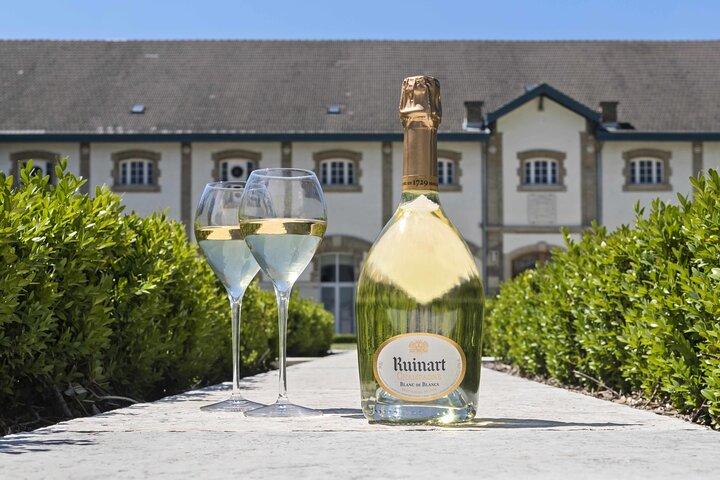 Champagne Private VIP Day from Paris: 8 Tastings & Michelin Lunch