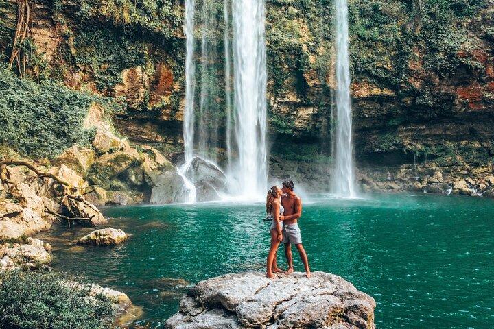 Palenque Archaeological Zone And Agua Azul And Misol-ha Waterfalls