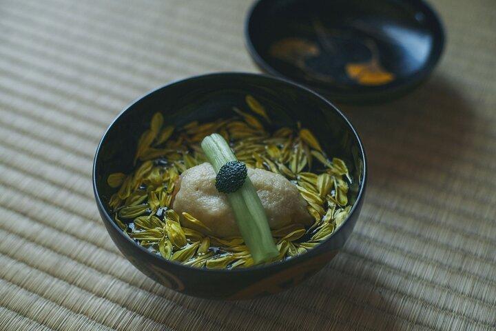 Authentic "Chaji" Matcha Ceremony Experience and Kaiseki Lunch in Tokyo