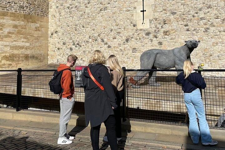 Tower of London Private Guided Tour for Kids and Families