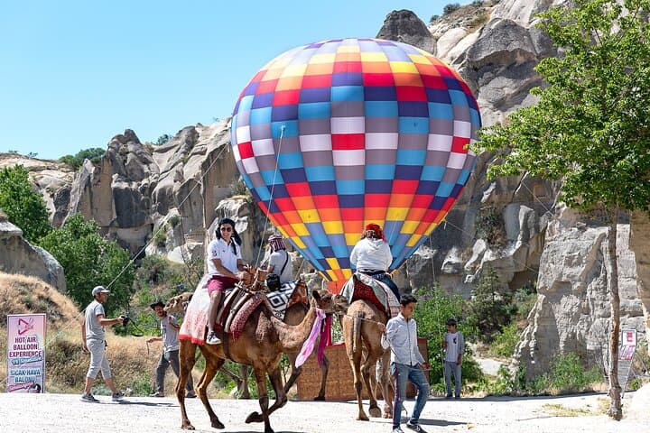 Cappadocia 1 Night 2 Days Tour from Istanbul by Plane and Balloon Ride
