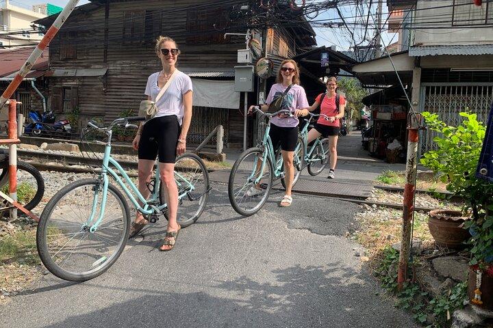 Bangkok Experiences Bike Tours-Backstreets and Hidden Gems