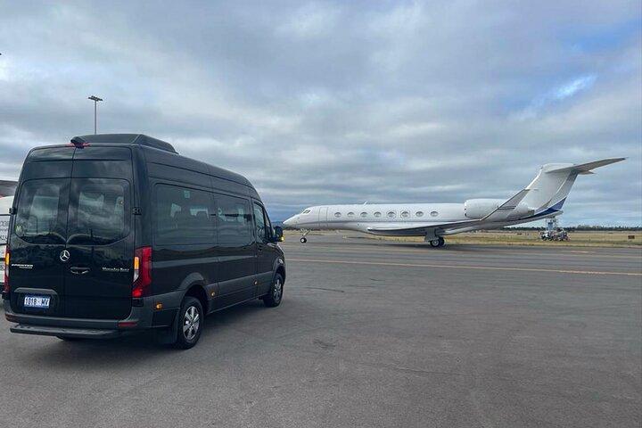 Luxury Mini Bus - Sydney Airport Transfers