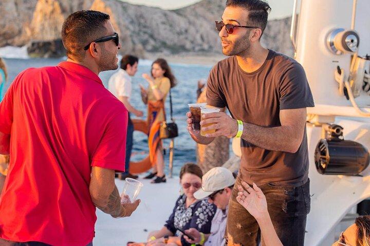 Sunset Cruise in Los Cabos with Jazz and Wine