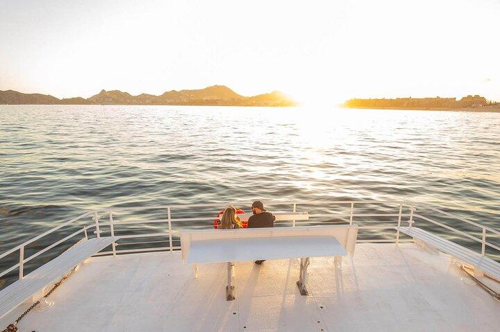 Sunset Sail Tour with Local Food
