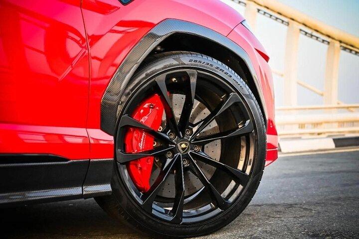 Full-Day Lamborghini URUS Rental in Dubai