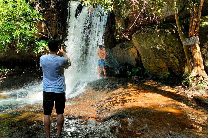 Private Full Day Tour Khbal Spean - Banteay Srei & Sunset Pre Rup