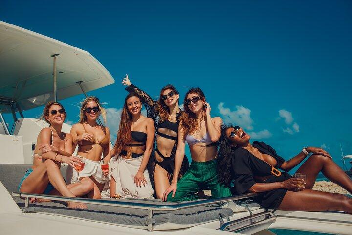 Private All Inclusive Sunset DJ Cruise – 51' Leopard Cancun