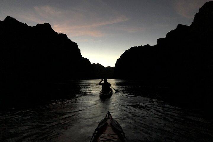 Black Canyon Twilight Kayak Tour with Bonfire Experience