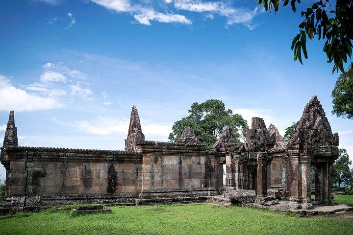 Private Tour to Phreah Vihear Temple & Koh Ker Temple from Siem Reap