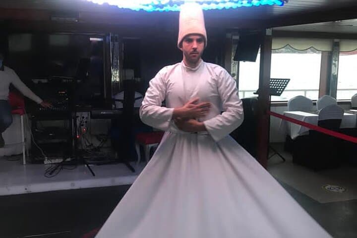 3 Hour Ottoman Dinner Cruise in Istanbul