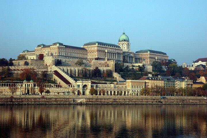 Budapest Small-Group Day Trip from Vienna with Local Guide