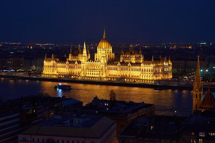 Budapest Small-Group Day Trip from Vienna with Local Guide