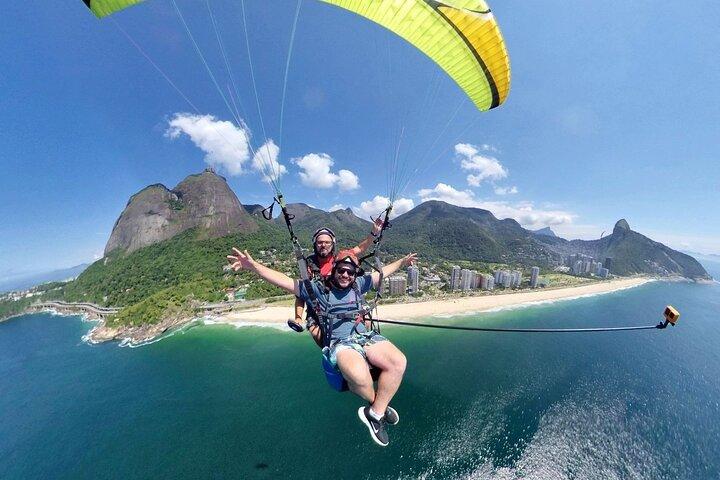 Best Paragliding Tandem Flight in Rio de Janeiro - Video Included