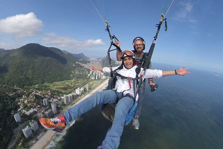 Best Paragliding Tandem Flight in Rio de Janeiro - Video Included