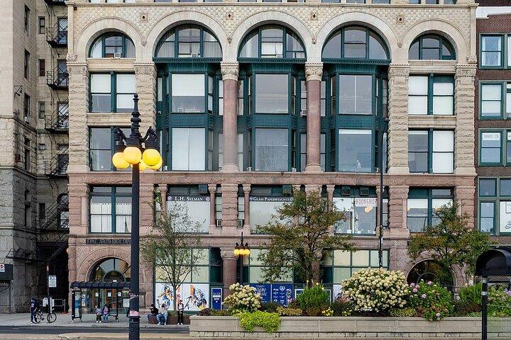 Chicago Haunted Ghost Tour GPS Self-Guided Walking Tour