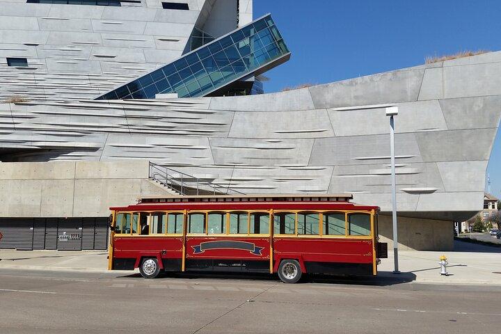 Hop On Hop Off Dallas Tour