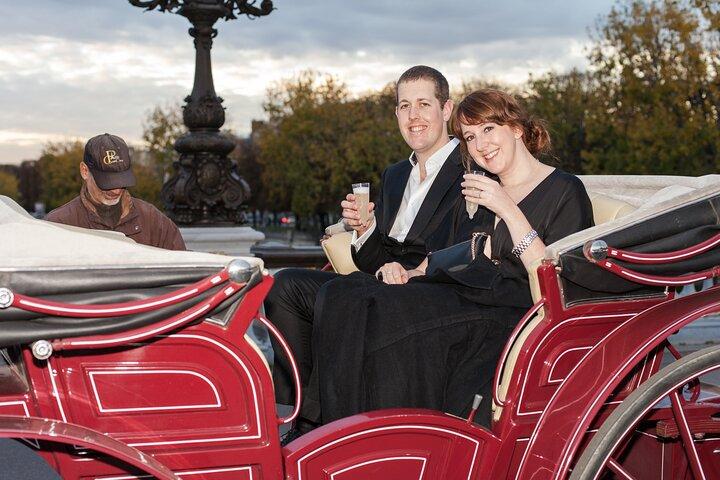 Paris Private Romantic Horse & Carriage Ride